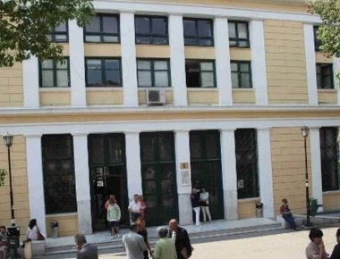 Τηλεφώνημα για βόμβα στην Ευελπίδων - Εκκενώθηκε το κτίριο 9